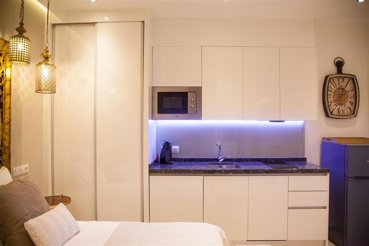 Apartamento Luna - Solo Adultos Madrid Exterior photo
